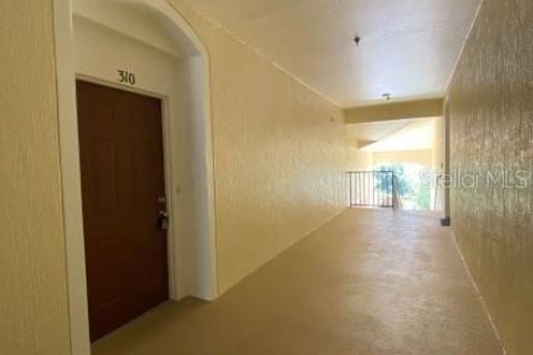 Condominio en alquiler en Orlando, Florida, 3 dormitorios, 130.81 m2 № 1799955 - foto 2