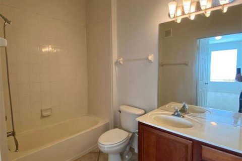 Condominio en alquiler en Orlando, Florida, 3 dormitorios, 130.81 m2 № 1799955 - foto 8