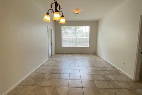 Condominio en alquiler en Orlando, Florida, 3 dormitorios, 130.81 m2 № 1799955 - foto 5