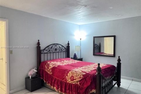 Touwnhouse à louer à Miami, Floride: 2 chambres, 125.05 m2 № 1991864 - photo 8