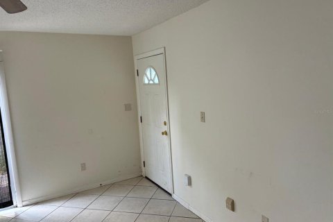 Condo in Orlando, Florida, 2 bedrooms № 2220863 - photo 17