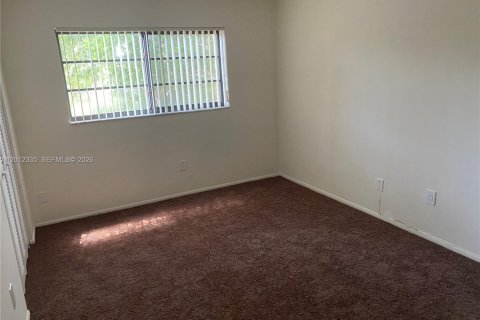 Condo in Miami, Florida, 3 bedrooms  № 2074802 - photo 9
