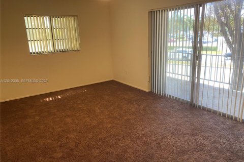 Condo in Miami, Florida, 3 bedrooms  № 2074802 - photo 8