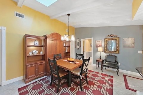 Villa ou maison à vendre à Palm Harbor, Floride: 4 chambres, 189.52 m2 № 2419352 - photo 27