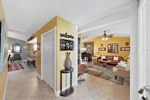 Villa ou maison à vendre à Palm Harbor, Floride: 4 chambres, 189.52 m2 № 2419352 - photo 15