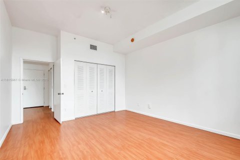 Снять в аренду кондоминиум в Майами, Флорида 1 спальня, 70.05м2, № 1922507 - фото 10