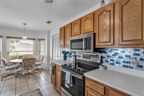 House in Lakeland, Florida 2 bedrooms, 101.91 sq.m. № 1919584 - photo 7
