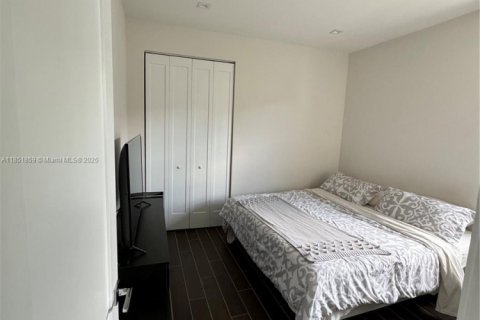 Villa ou maison à louer à Doral, Floride: 4 chambres, 202.16 m2 № 1877949 - photo 13