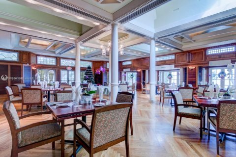 Condo in Miami, Florida, 2 bedrooms № 1935149 - photo 27