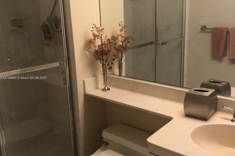Condo in Miami, Florida, 2 bedrooms № 1935149 - photo 20