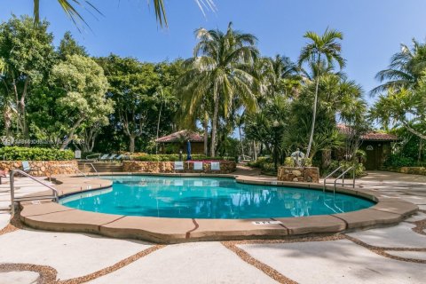 Condo in Miami, Florida, 2 bedrooms № 1935149 - photo 23