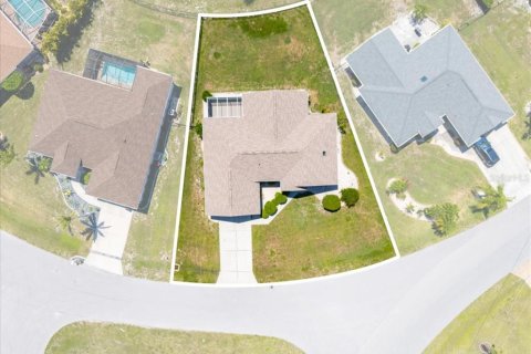 House in Punta Gorda, Florida 3 bedrooms, 149.11 sq.m. № 1910005 - photo 27