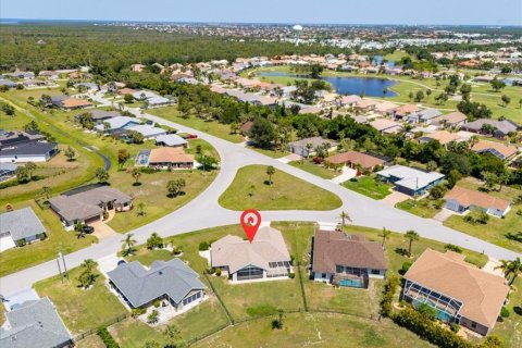 House in Punta Gorda, Florida 3 bedrooms, 149.11 sq.m. № 1910005 - photo 29