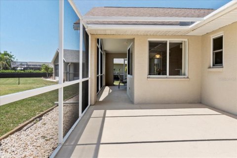 House in Punta Gorda, Florida 3 bedrooms, 149.11 sq.m. № 1910005 - photo 24