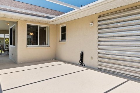House in Punta Gorda, Florida 3 bedrooms, 149.11 sq.m. № 1910005 - photo 23