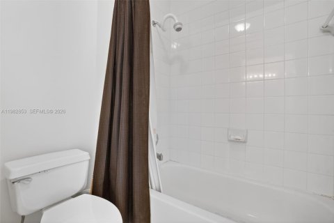 Купить виллу или дом в Уэстон, Флорида 4 спальни, 257.25м2, № 2049672 - фото 20