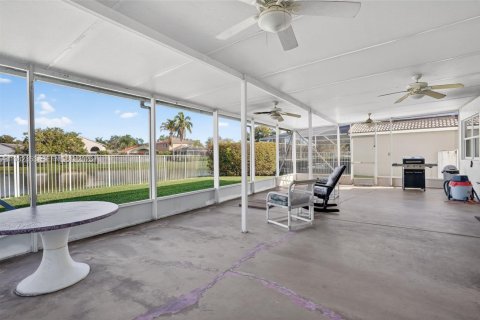 Купить виллу или дом в Уэстон, Флорида 4 спальни, 257.25м2, № 2049672 - фото 28