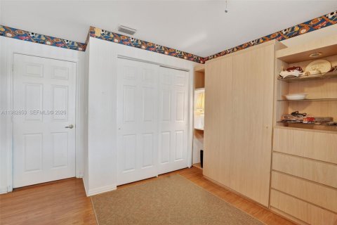 Купить виллу или дом в Уэстон, Флорида 4 спальни, 257.25м2, № 2049672 - фото 13