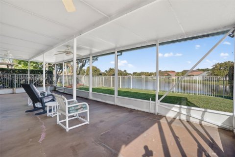 Купить виллу или дом в Уэстон, Флорида 4 спальни, 257.25м2, № 2049672 - фото 30