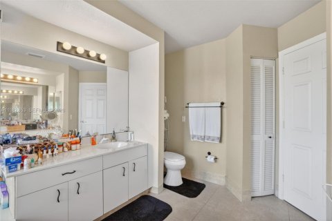 Купить виллу или дом в Уэстон, Флорида 4 спальни, 257.25м2, № 2049672 - фото 25