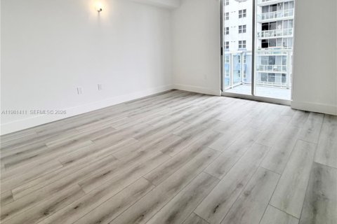 Copropriété à louer à Miami, Floride: 2 chambres, 85.66 m2 № 2043188 - photo 8