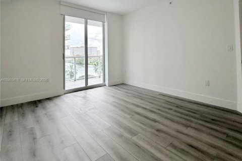 Copropriété à louer à Miami, Floride: 2 chambres, 85.66 m2 № 2043188 - photo 9