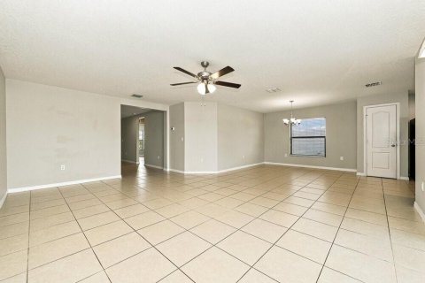 Villa ou maison à louer à Ruskin, Floride: 3 chambres, 151.34 m2 № 2433336 - photo 4
