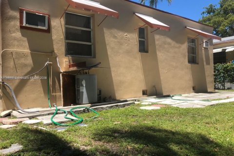 Villa ou maison à vendre à Miami, Floride: 2 chambres, 93.46 m2 № 1981285 - photo 6