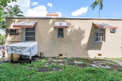 Villa ou maison à vendre à Miami, Floride: 2 chambres, 93.46 m2 № 1981285 - photo 10