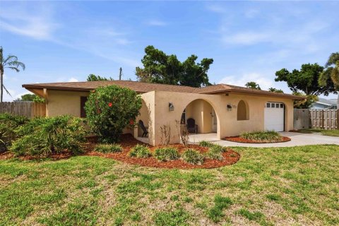 Villa ou maison à vendre à Venice, Floride: 2 chambres, 137.5 m2 № 2142410 - photo 3