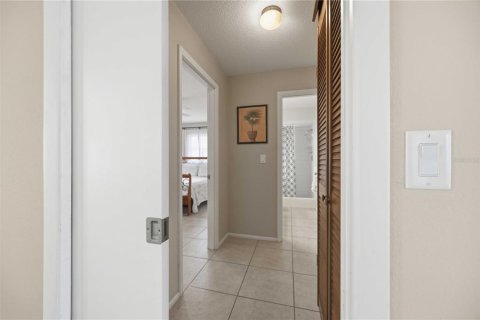 Villa ou maison à vendre à Venice, Floride: 2 chambres, 137.5 m2 № 2142410 - photo 28
