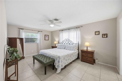 Villa ou maison à vendre à Venice, Floride: 2 chambres, 137.5 m2 № 2142410 - photo 30