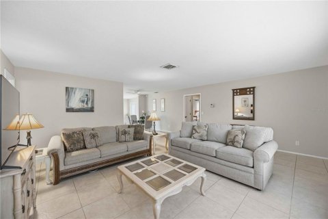 Villa ou maison à vendre à Venice, Floride: 2 chambres, 137.5 m2 № 2142410 - photo 9