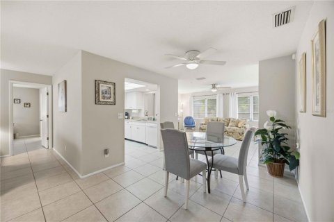 Villa ou maison à vendre à Venice, Floride: 2 chambres, 137.5 m2 № 2142410 - photo 11