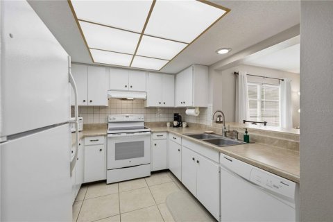 Villa ou maison à vendre à Venice, Floride: 2 chambres, 137.5 m2 № 2142410 - photo 15