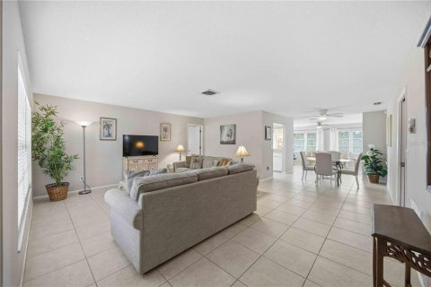 Villa ou maison à vendre à Venice, Floride: 2 chambres, 137.5 m2 № 2142410 - photo 8