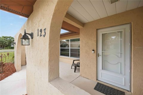 Villa ou maison à vendre à Venice, Floride: 2 chambres, 137.5 m2 № 2142410 - photo 6