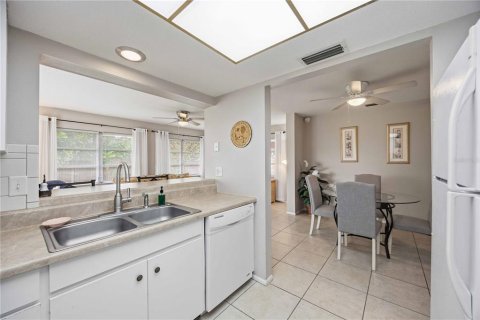Villa ou maison à vendre à Venice, Floride: 2 chambres, 137.5 m2 № 2142410 - photo 17