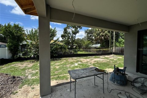 House in Tampa, Florida 3 bedrooms, 190.73 sq.m. № 1881328 - photo 12