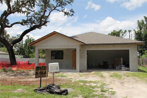 House in Tampa, Florida 3 bedrooms, 190.73 sq.m. № 1881328 - photo 2