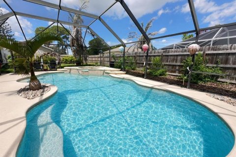 Villa ou maison à vendre à Merrit Island, Floride: 3 chambres, 152.73 m2 № 2339383 - photo 2