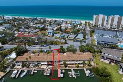 Condo in Indian Rocks Beach, Florida, 2 bedrooms  № 2125551 - photo 30