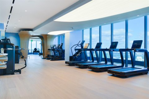 Condo in Miami, Florida, 1 bedroom  № 1812374 - photo 9