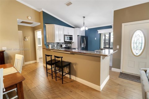 Купить таунхаус в Бойнтон-Бич, Флорида 2 спальни, 104.52м2, № 1993448 - фото 4