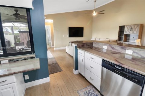 Купить таунхаус в Бойнтон-Бич, Флорида 2 спальни, 104.52м2, № 1993448 - фото 7