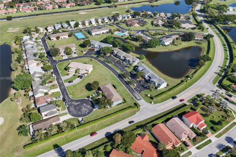 Купить таунхаус в Бойнтон-Бич, Флорида 2 спальни, 104.52м2, № 1993448 - фото 30