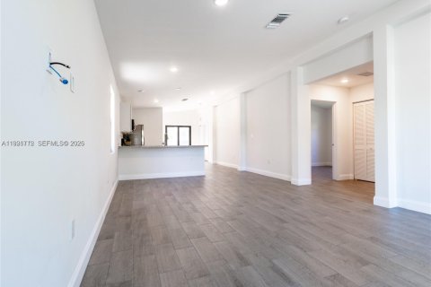 House in Pompano Beach, Florida 3 bedrooms № 2060761 - photo 30