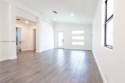 House in Pompano Beach, Florida 3 bedrooms № 2060761 - photo 10