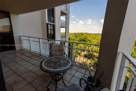 Condominio en alquiler en Miami, Florida, 2 dormitorios, 141.21 m2 № 1699638 - foto 16