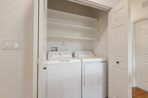 Casa en venta en Homestead, Florida, 3 dormitorios, 188.03 m2 № 2431282 - foto 19